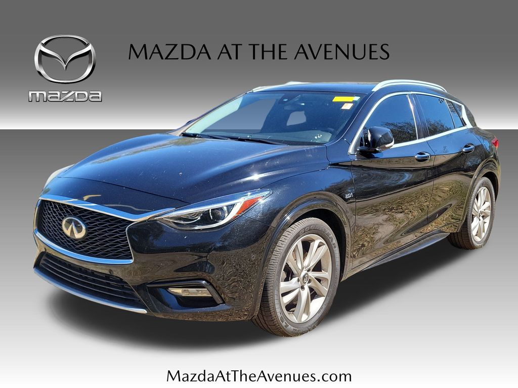 2019 INFINITI QX30 Essential FWD