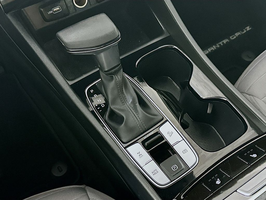 Used 2022 Black Hyundai SEL image 16