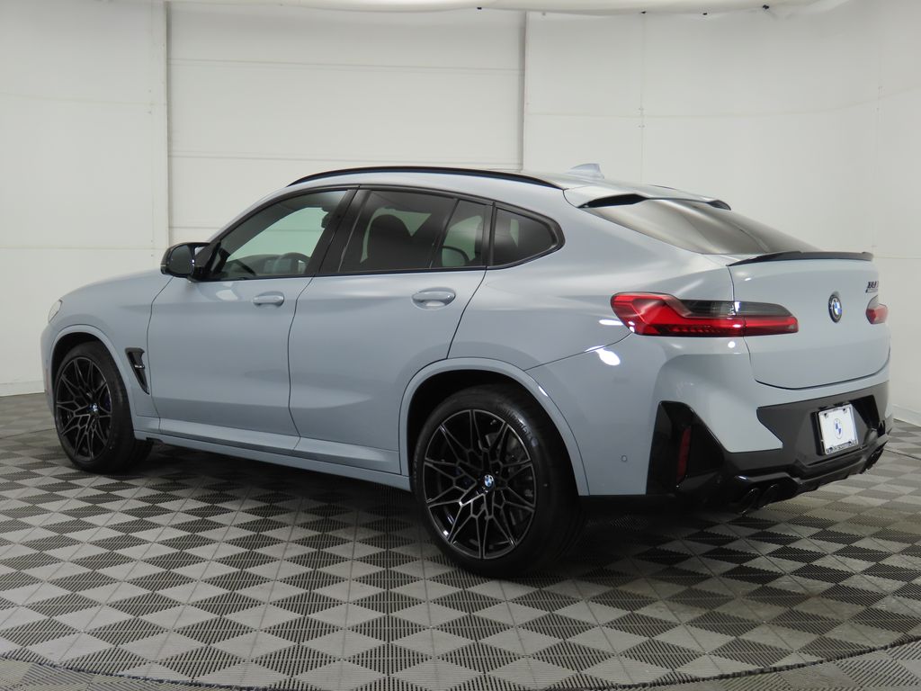 2025 BMW X4 M 7