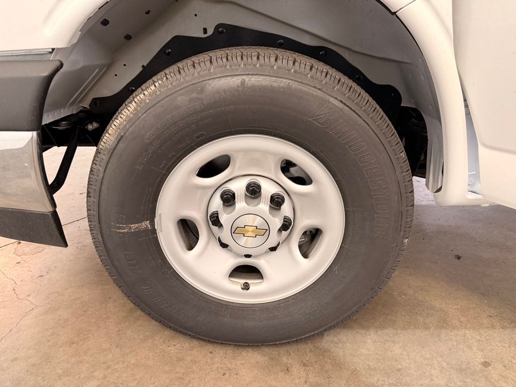2025 Chevrolet Express 3500 Work Van