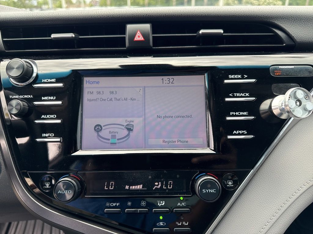 2018 Toyota Camry Hybrid SE