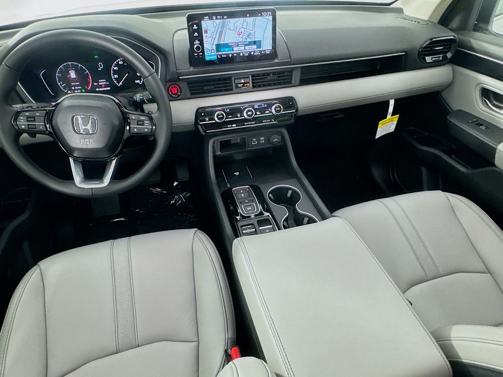 Used Car 2025 Honda Pilot  Touring For Sale Under $50,000 In Austin, Texas