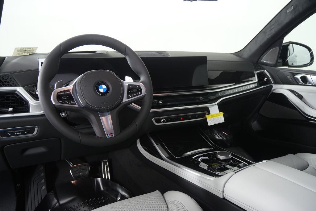 Thumbnail: 2027 BMW X7 - 19