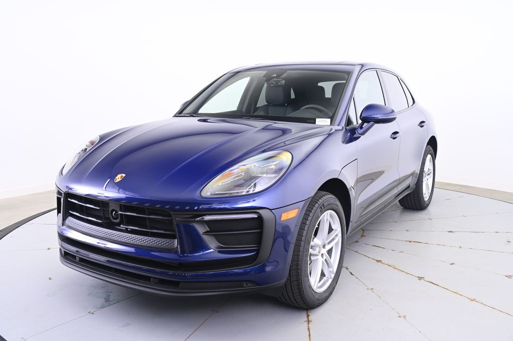 Thumbnail: 2025 Porsche Macan - 1