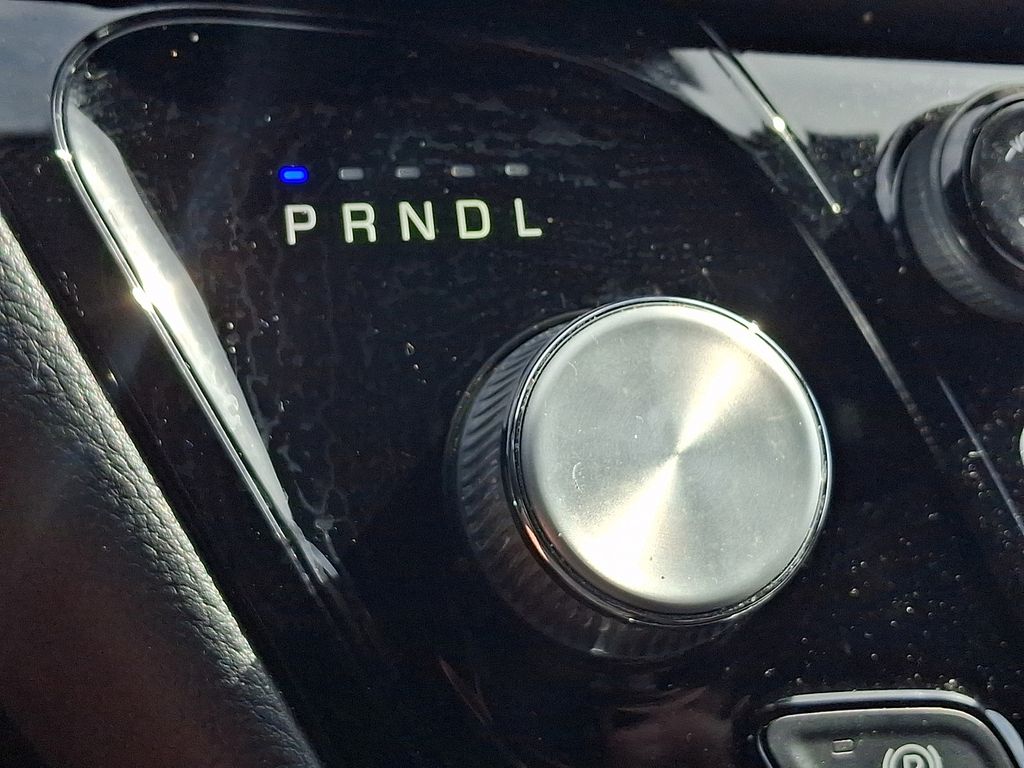 2022 Chrysler Pacifica Touring Black at South Hills CDJR