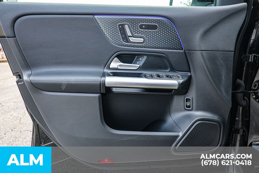 Used 2025 Black Mercedes-Benz GLA 250 image 48