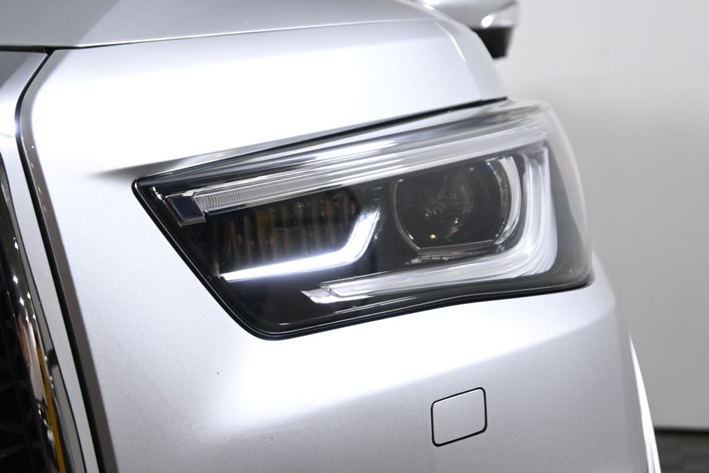 Thumbnail: 2019 INFINITI QX80 - 11