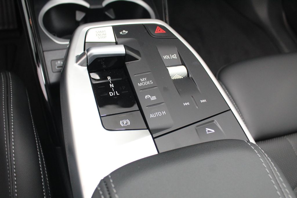 2026 BMW X1 28i - Photo 13