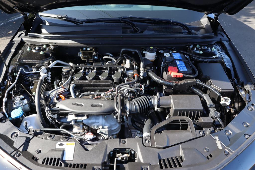 2025 Honda Accord LX 31