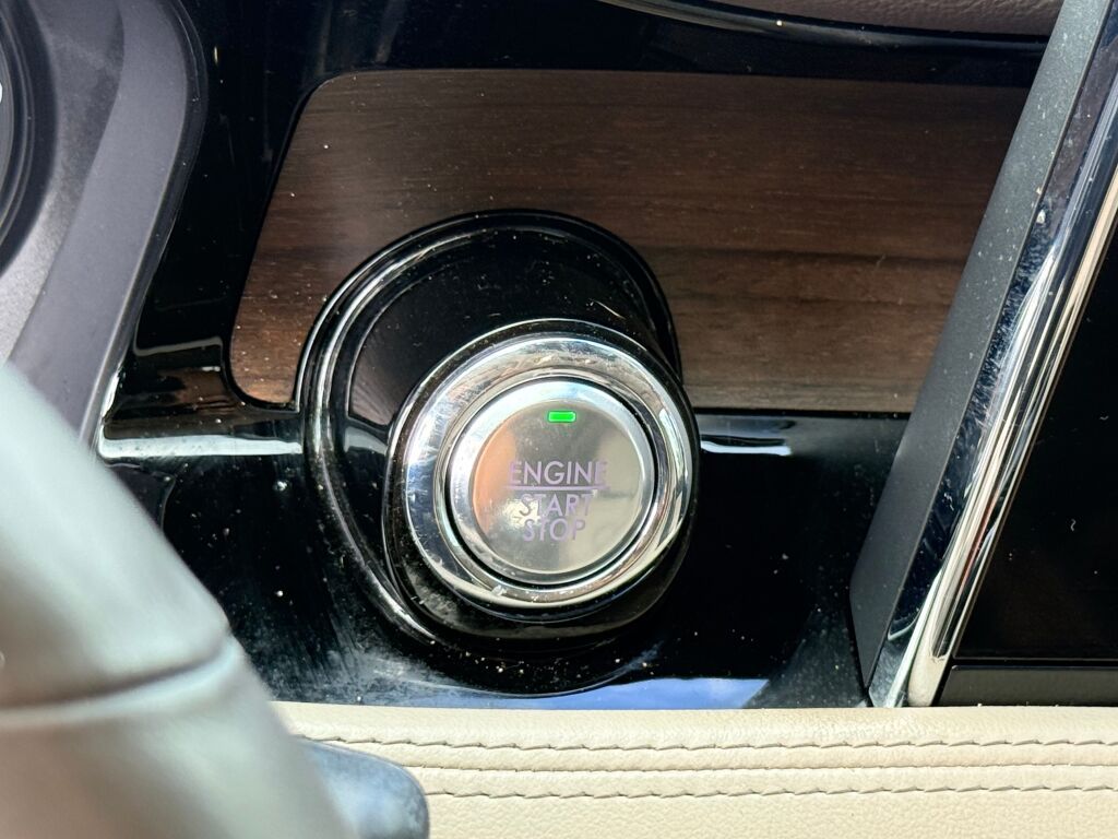 Thumbnail: 2020 Lincoln Corsair - 6