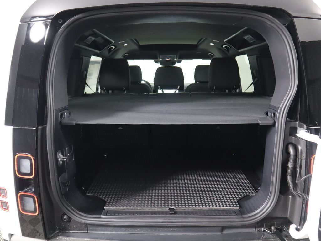 Thumbnail: 2026 Land Rover Defender - 28