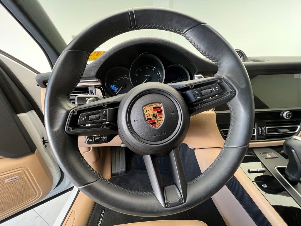 Thumbnail: 2023 Porsche Macan - 7
