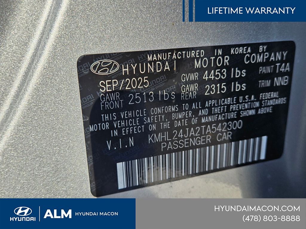 New 2026 Silver HYUNDAI SE image 5