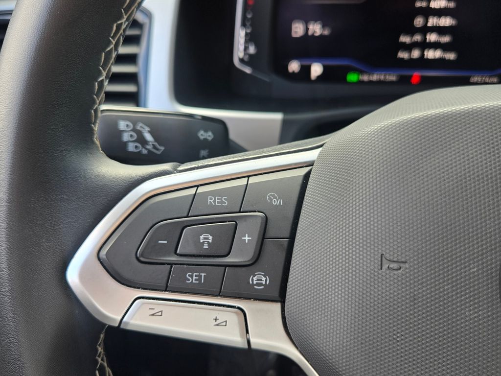 2022 Volkswagen Atlas - $24,100