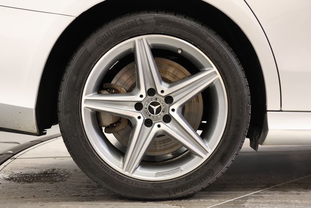 Thumbnail: 2019 Mercedes-Benz E-Class - 13