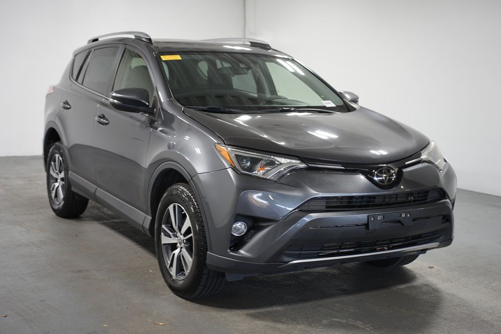 2018 Toyota RAV4 Adventure 3