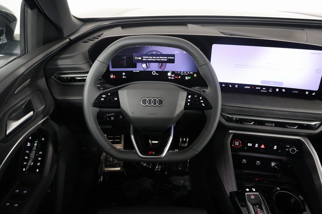 Thumbnail: 2026 Audi SQ5 - 3