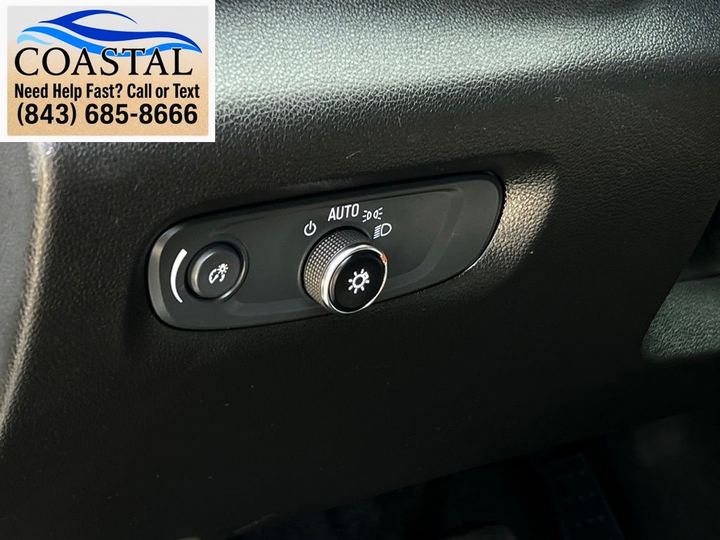 2023 Chevrolet Traverse LT Leather - 9