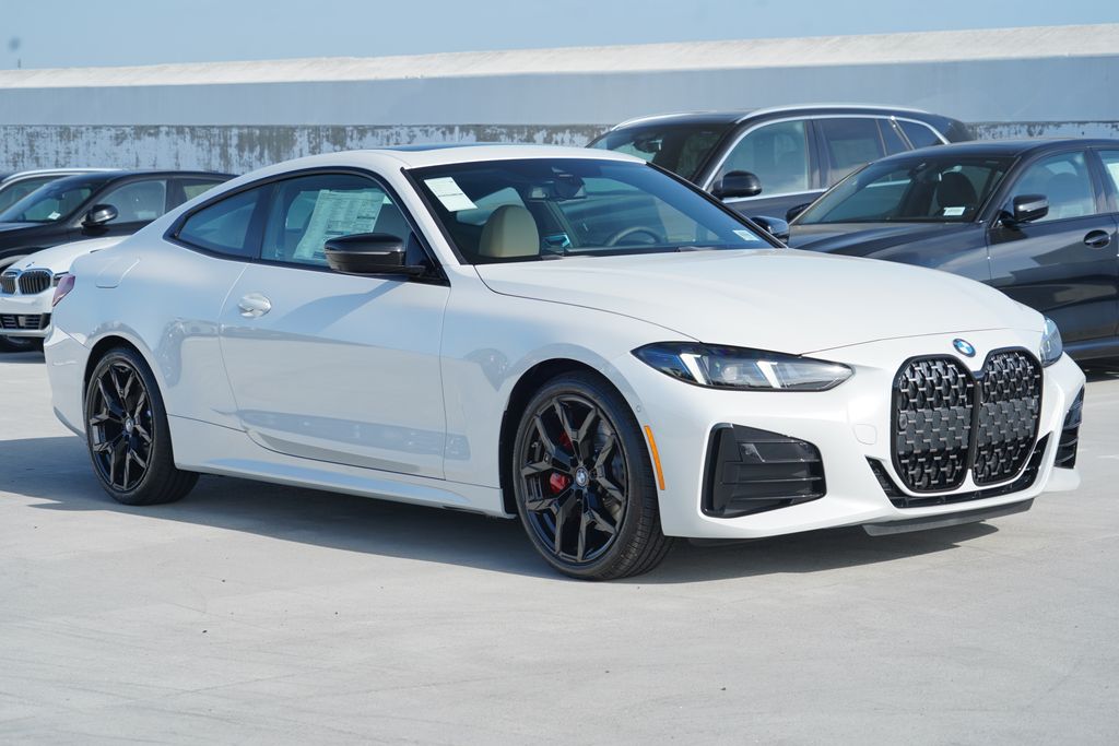 Thumbnail: 2027 BMW 4 Series - 3