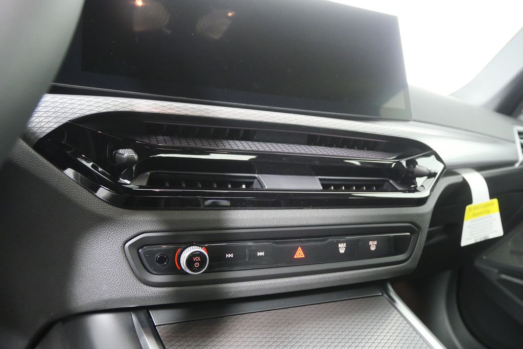 Thumbnail: 2026 BMW 3 Series - 20