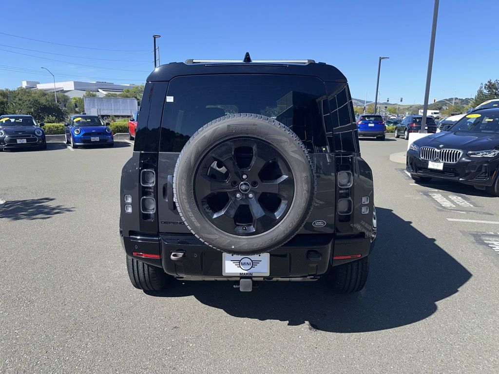 Thumbnail: 2023 Land Rover Defender - 5