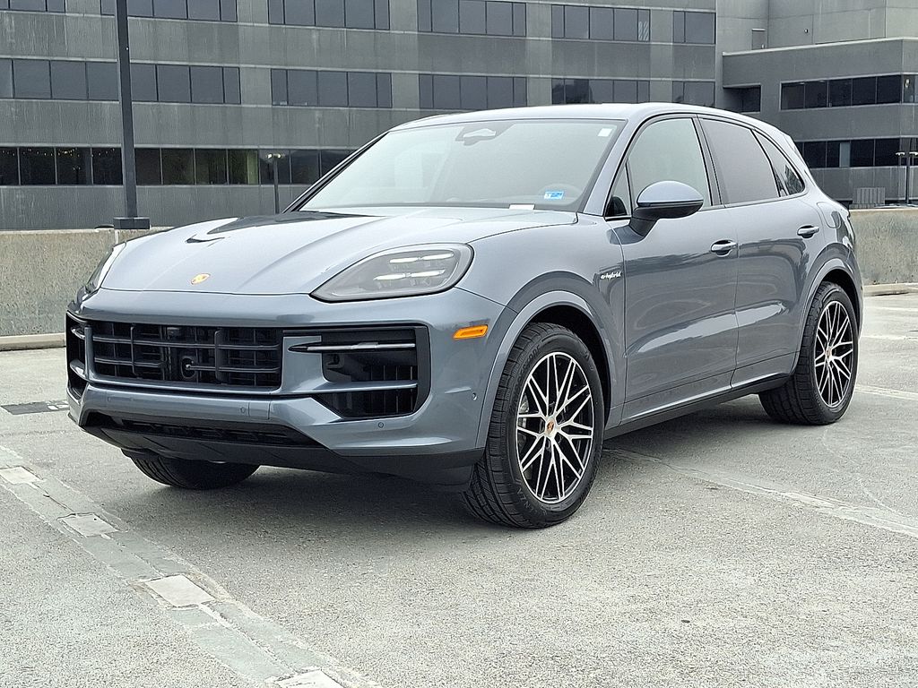 Thumbnail: 2026 Porsche Cayenne - 1