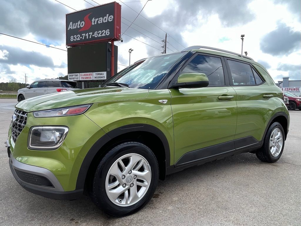 2020 Hyundai Venue SEL - 3