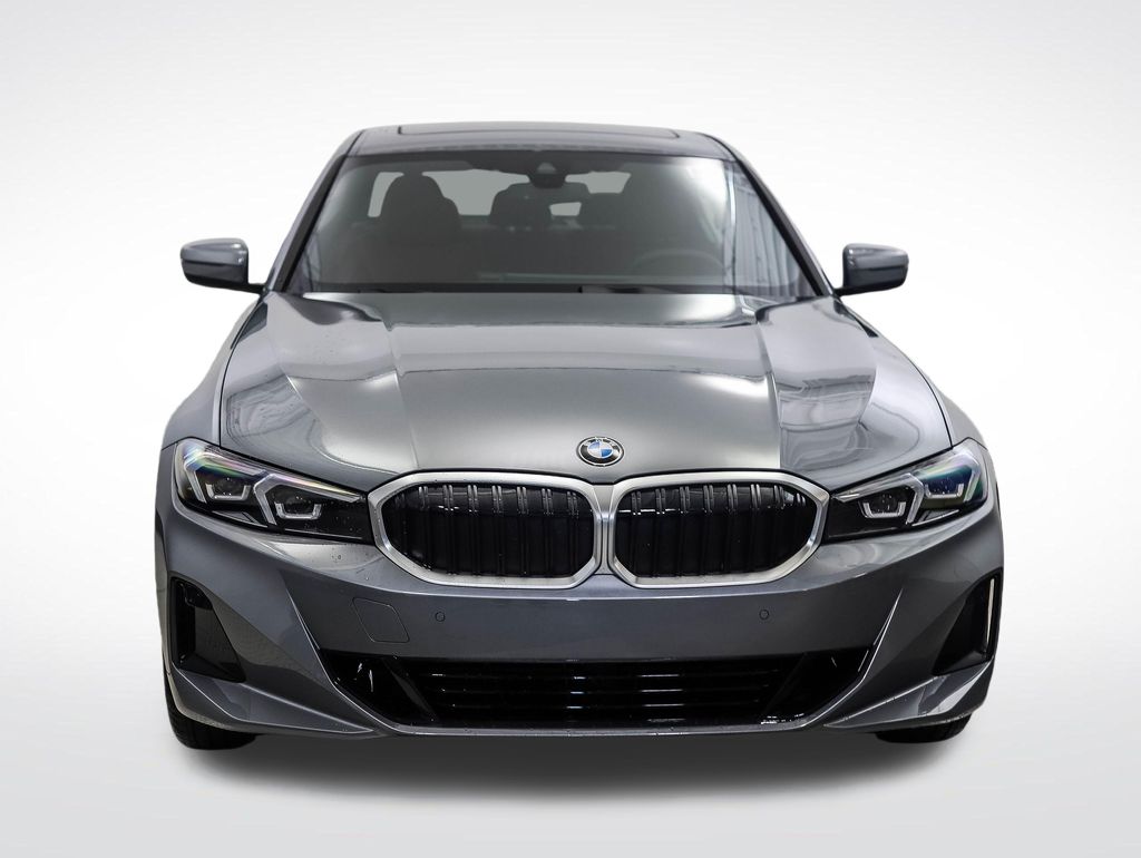 Thumbnail: 2026 BMW 3 Series - 8