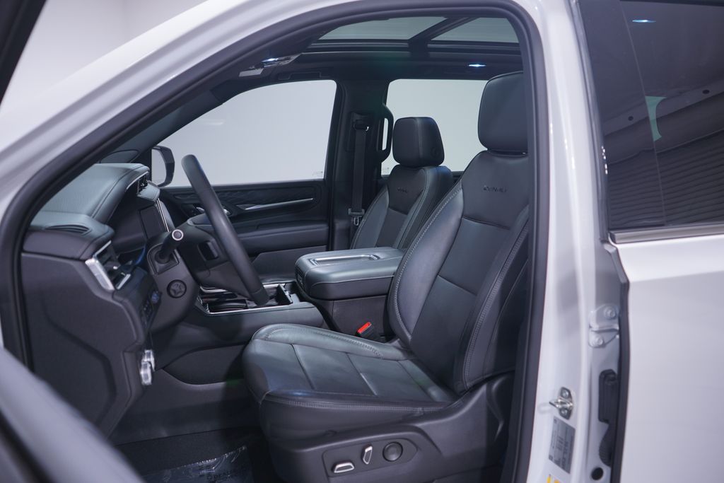 Thumbnail: 2023 GMC Yukon - 7