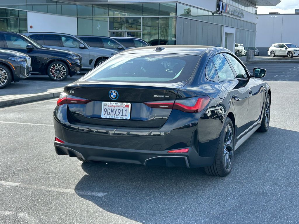 Thumbnail: 2023 BMW i4 - 5