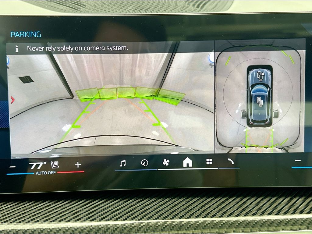 Thumbnail: 2026 BMW X5 - 15