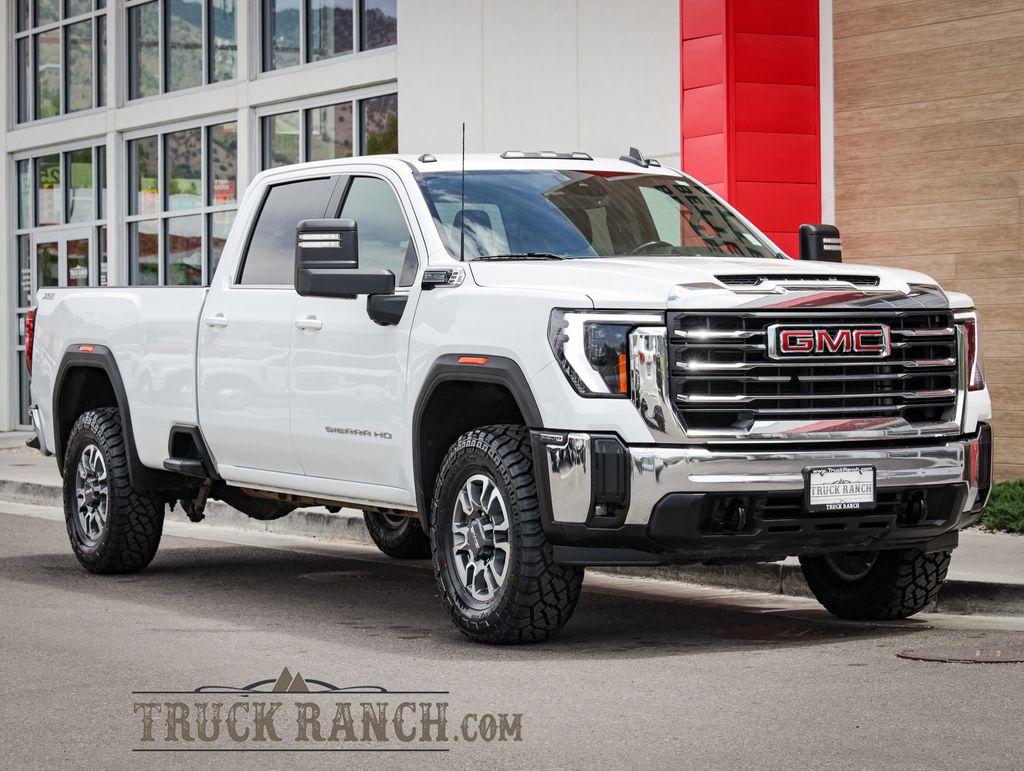 Summit White 2024 GMC Sierra 3500HD Pickup Truck Four-Wheel Drive Automatic