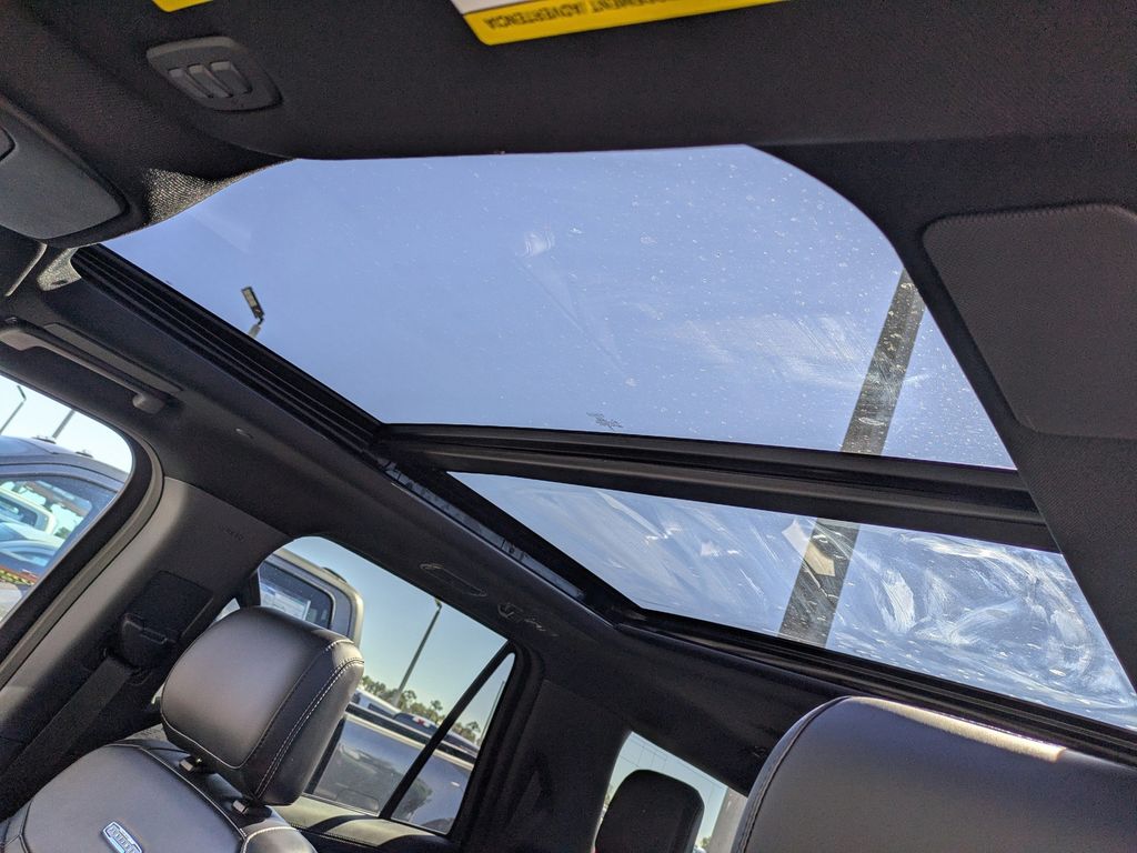 2025 Ford Expedition Platinum MAX