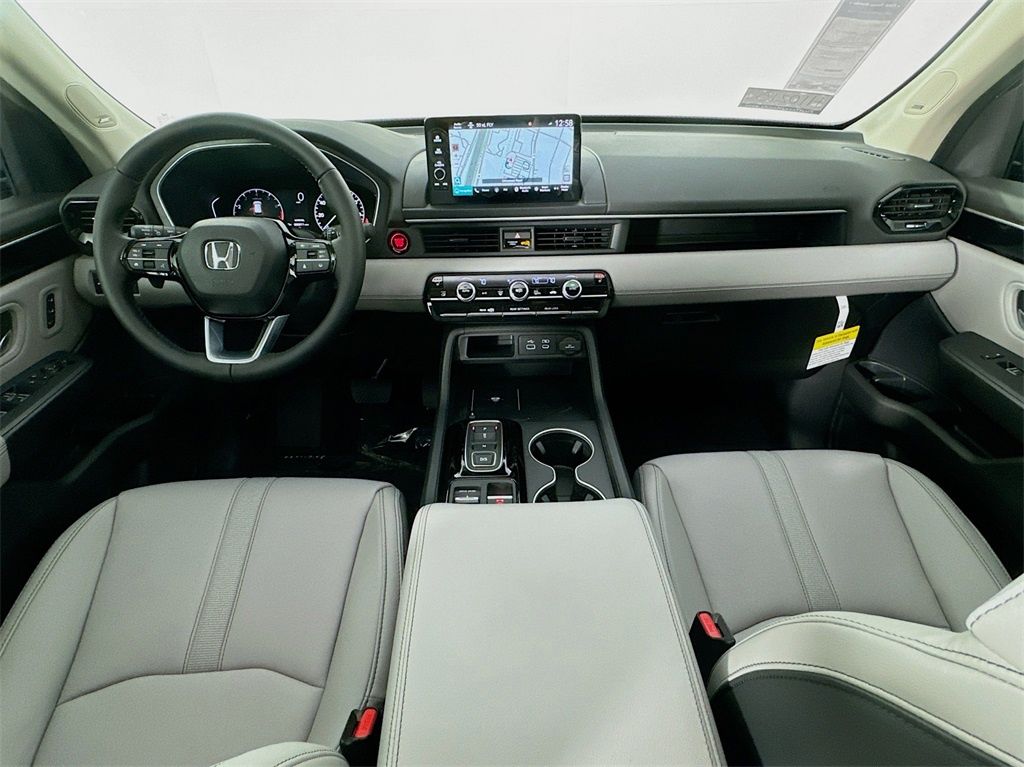 Used Car 2025 Honda Pilot  Touring For Sale Under $50,000 In Austin, Texas