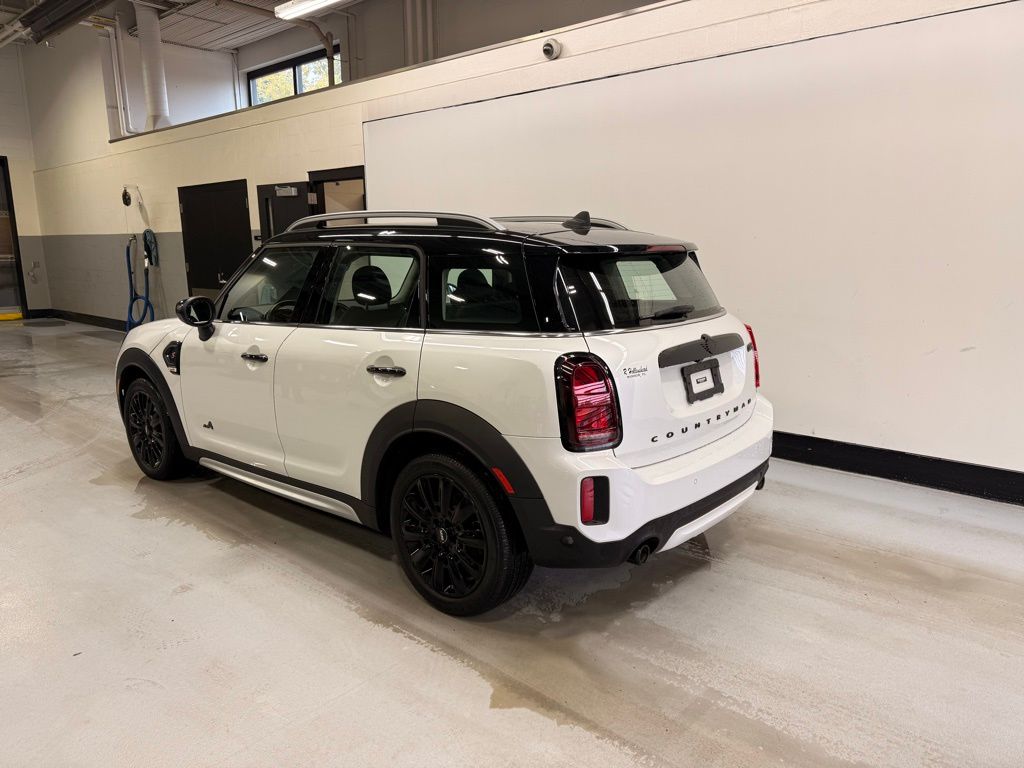 Thumbnail: 2024 MINI Cooper Countryman - 3