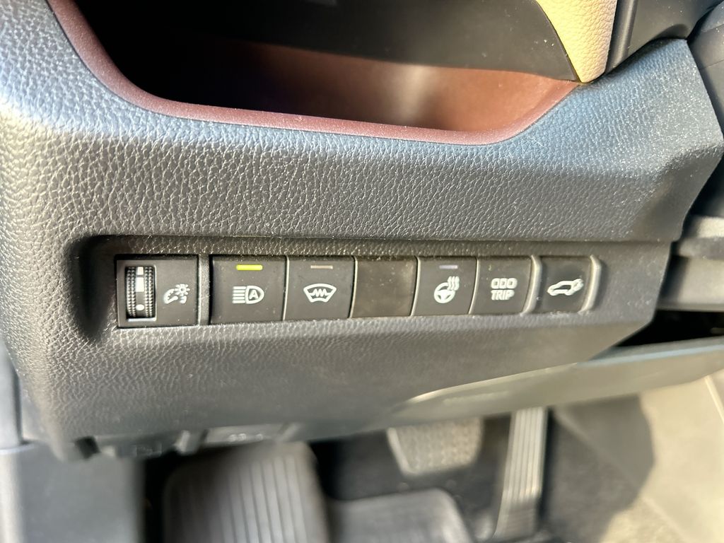 Thumbnail: 2024 Toyota RAV4 - 15