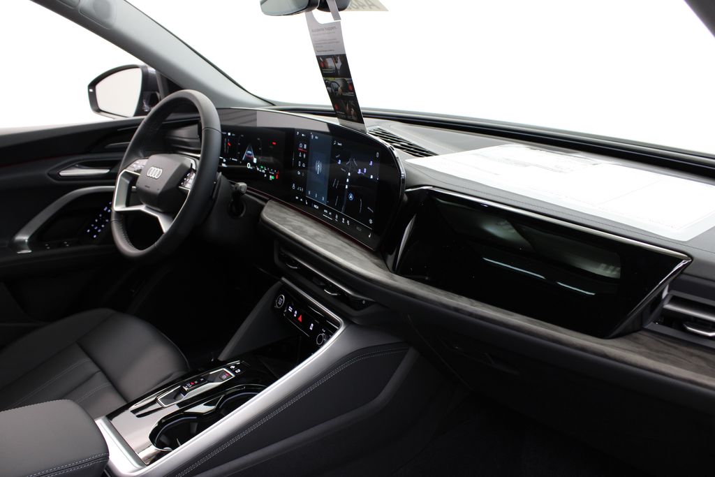 new 2025 Audi Q5 car, priced at $55,202