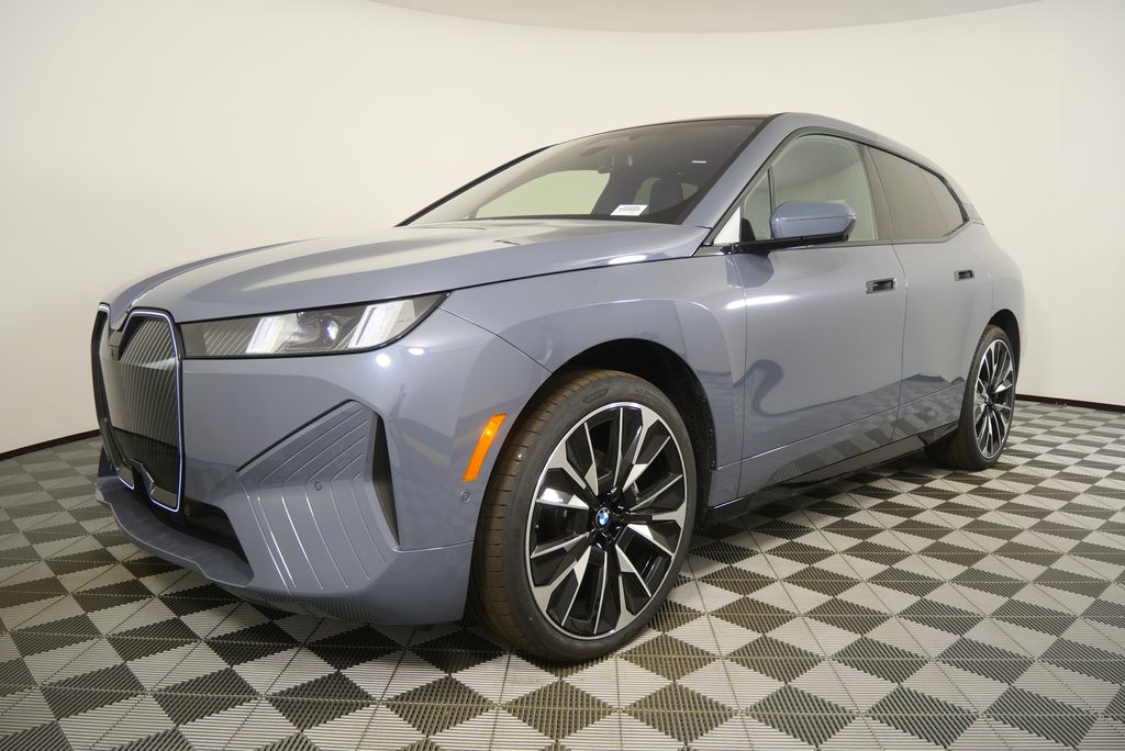 Thumbnail: 2026 BMW iX - 7