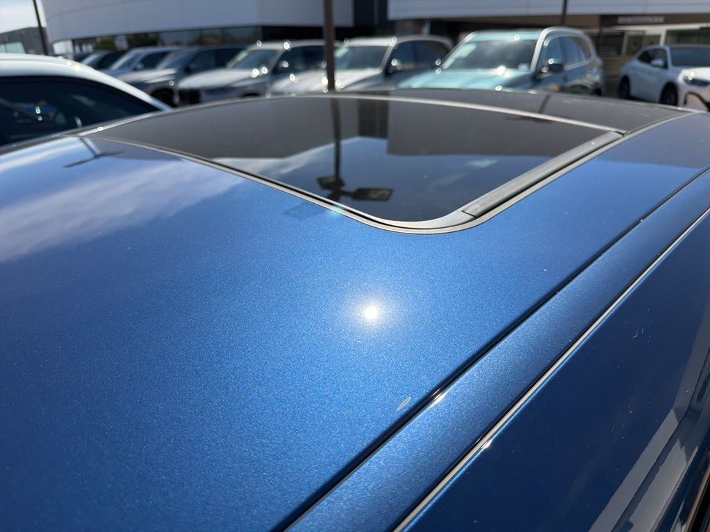 Thumbnail: 2023 BMW X4 - 6