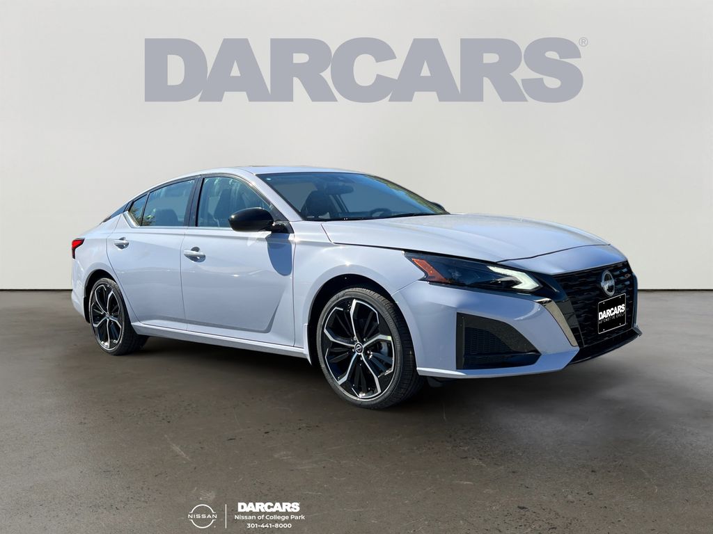 2025 Nissan Altima 2.5 SR FWD