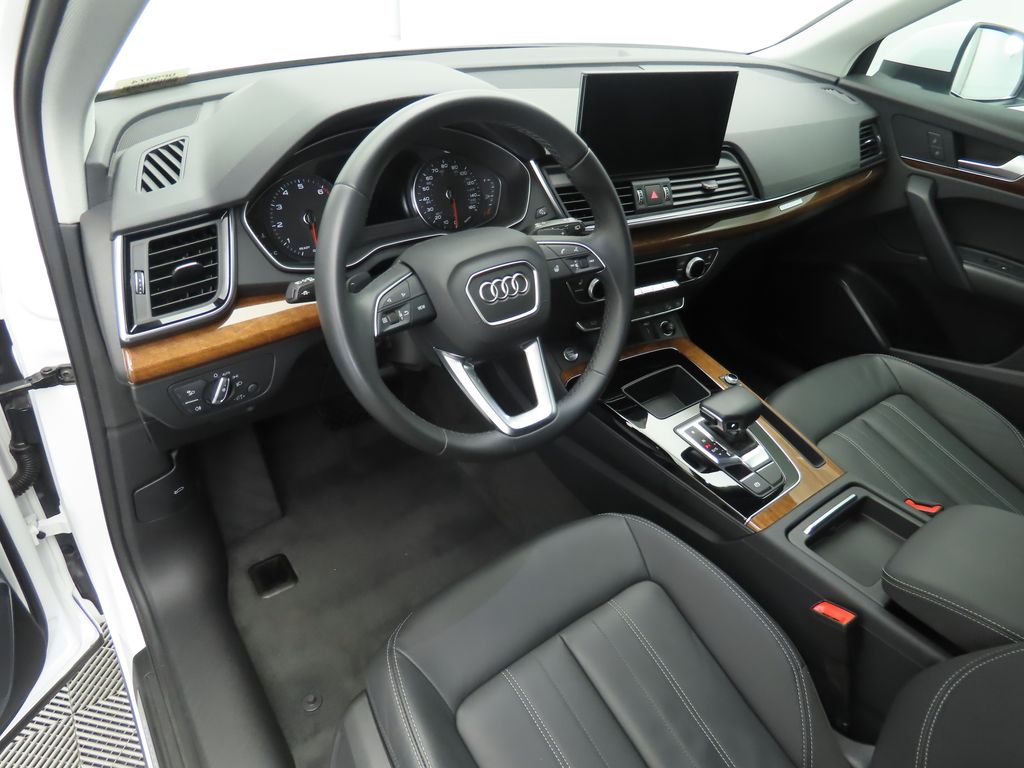 Thumbnail: 2022 Audi Q5 - 9