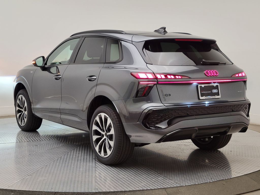 Thumbnail: 2026 Audi Q3 - 4