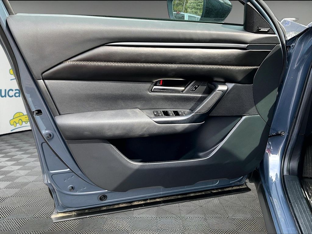 2024 Mazda CX-50 — photo 10