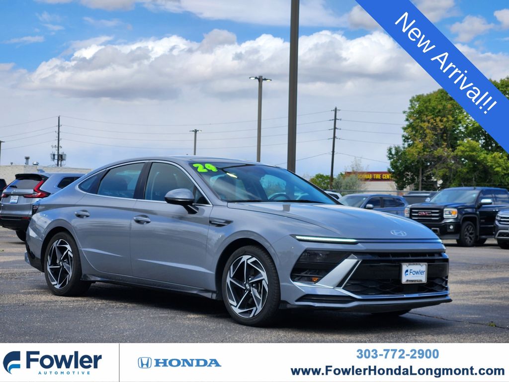 Transmission Blue 2024 Hyundai Sonata SEL FWD Sedan Front-Wheel Drive 8-Speed Automatic