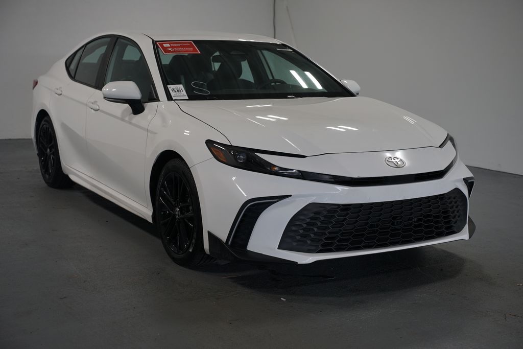 Thumbnail: 2025 Toyota Camry - 3
