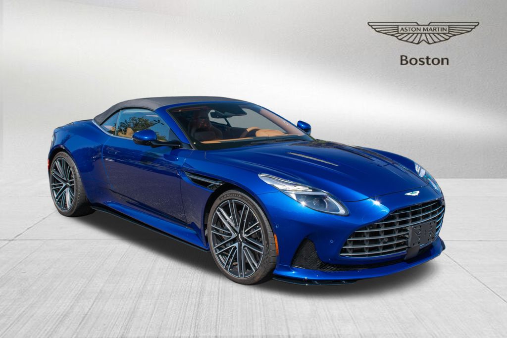 2025 Aston Martin DB12 Base - Photo 11