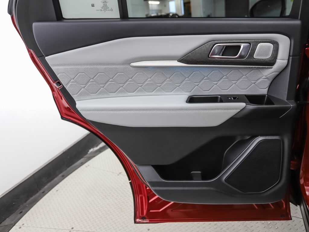 Thumbnail: 2025 Ford Explorer - 20