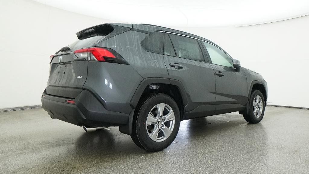 Thumbnail: 2025 Toyota RAV4 - 32