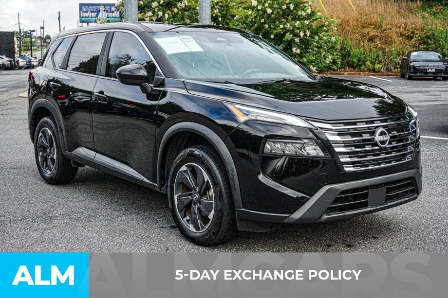 Used 2025 Black Nissan SV image 4