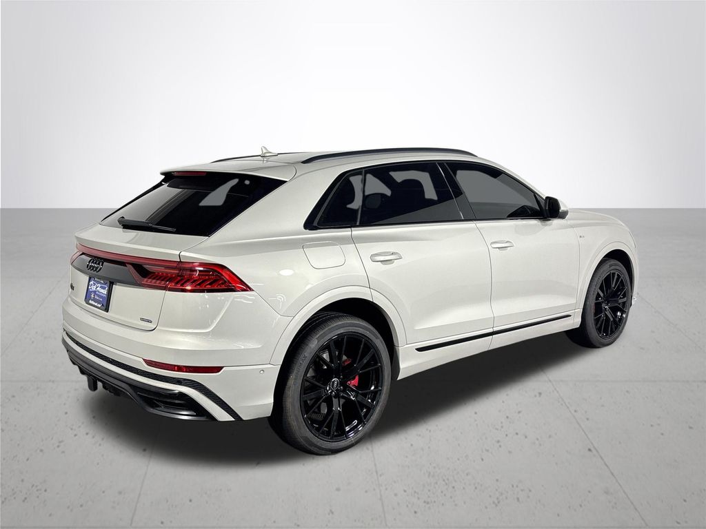 2023 Audi Q8 55 Premium Plus